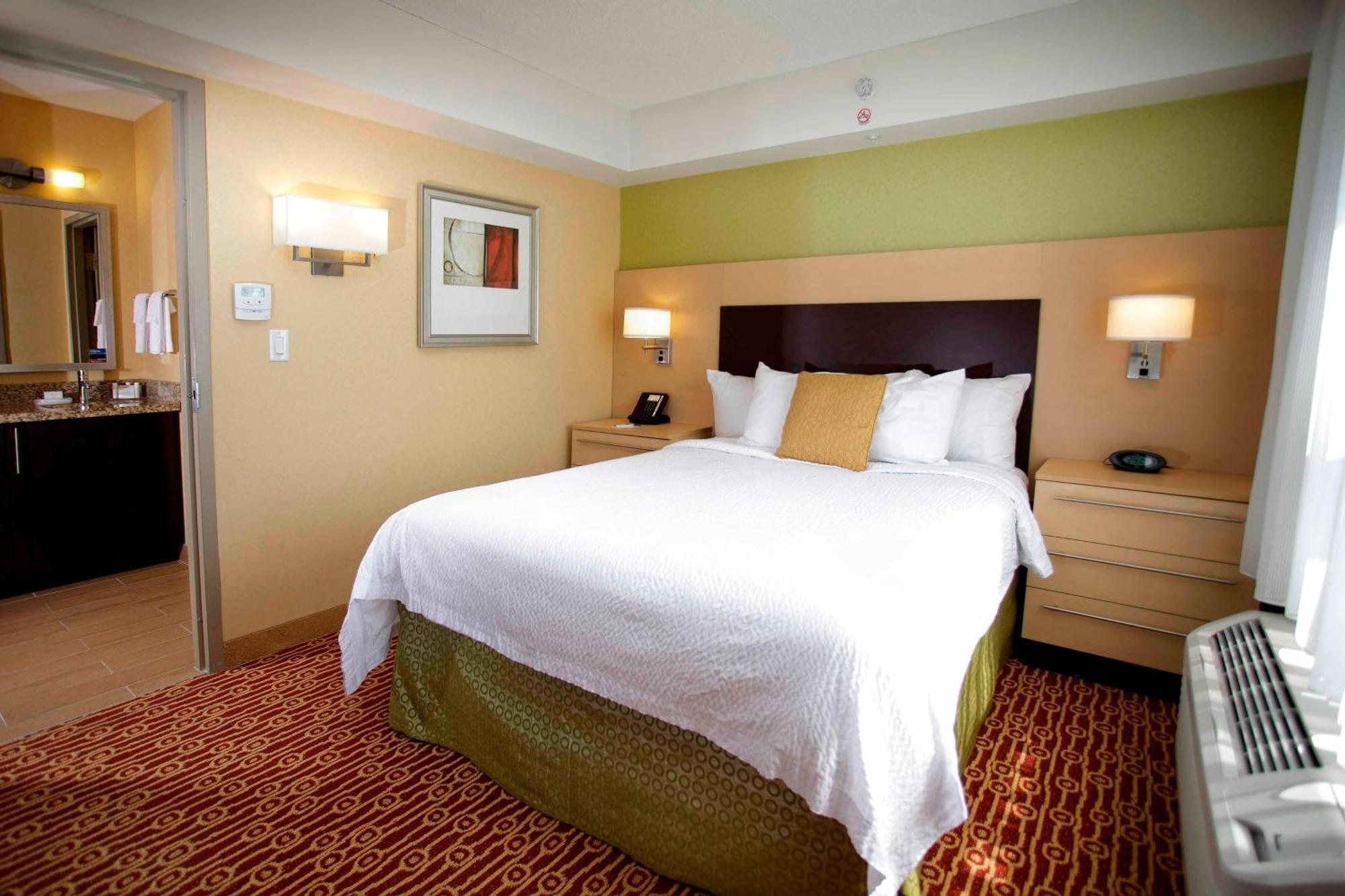 Towneplace Suites By Marriott Съдбъри Екстериор снимка