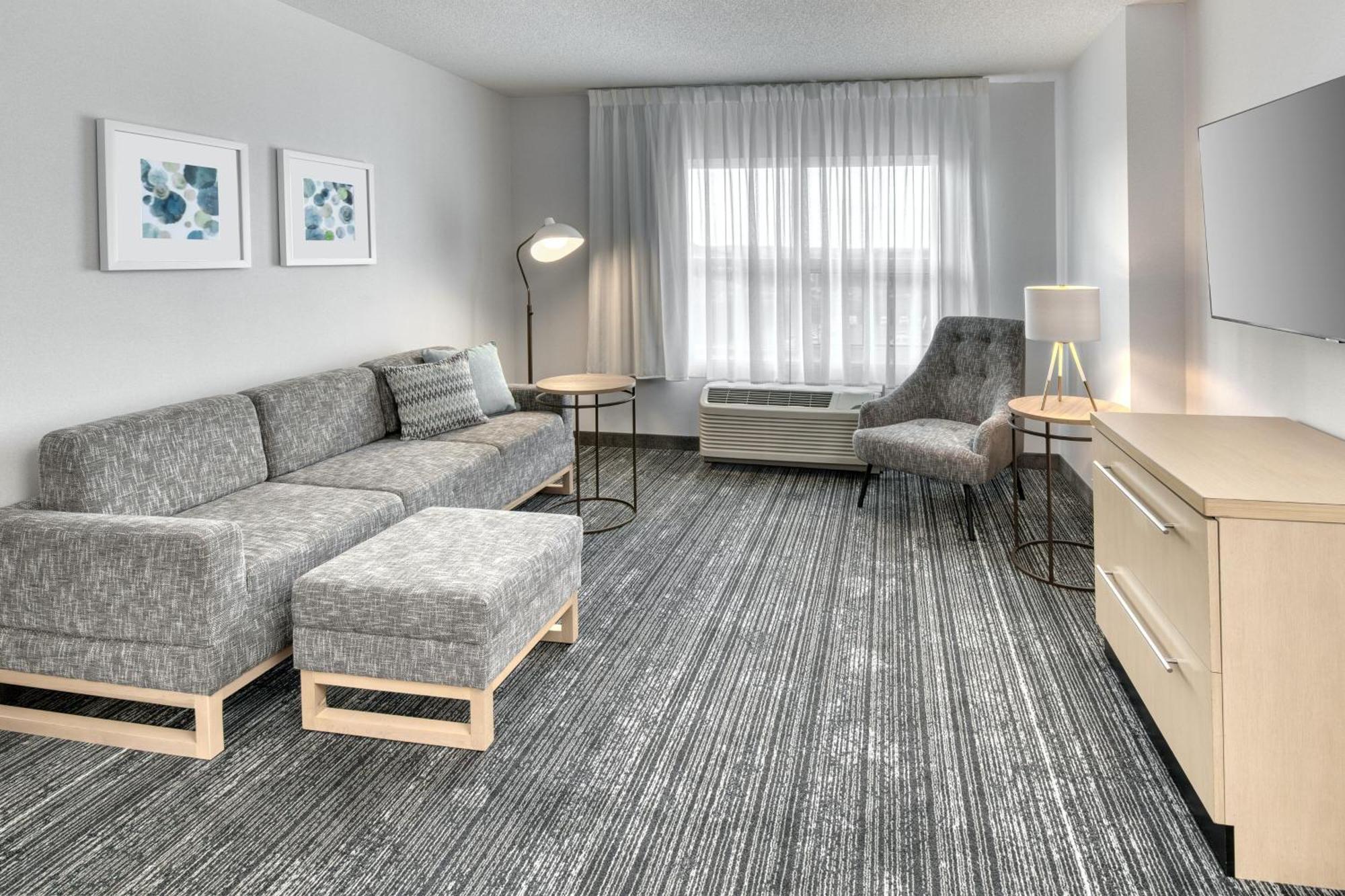 Towneplace Suites By Marriott Съдбъри Екстериор снимка