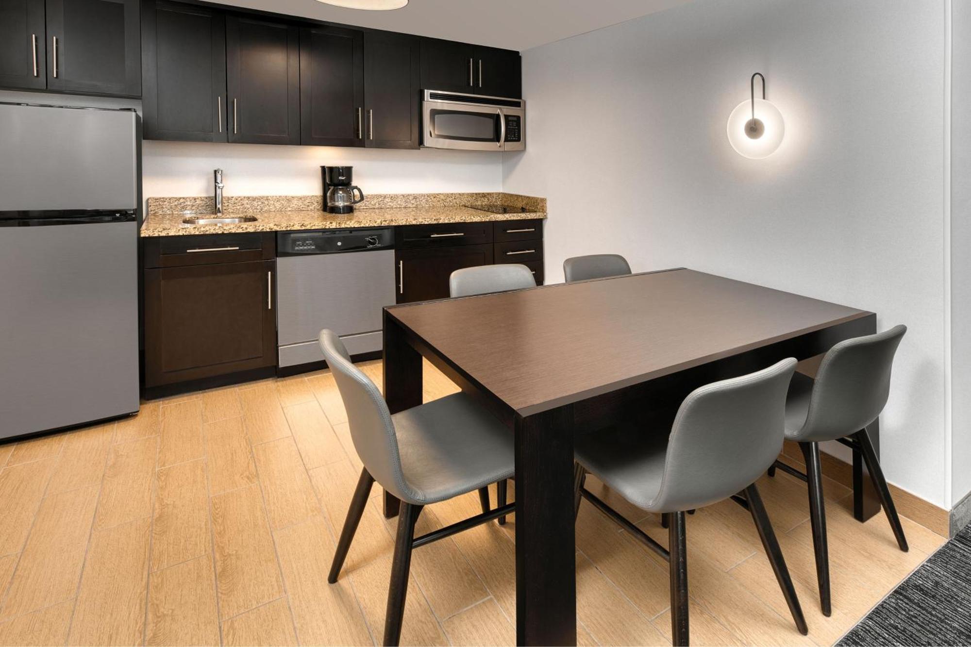 Towneplace Suites By Marriott Съдбъри Екстериор снимка